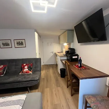 Souterrain-apartment Apartamento