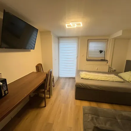 Souterrain-apartment * Nürnberg